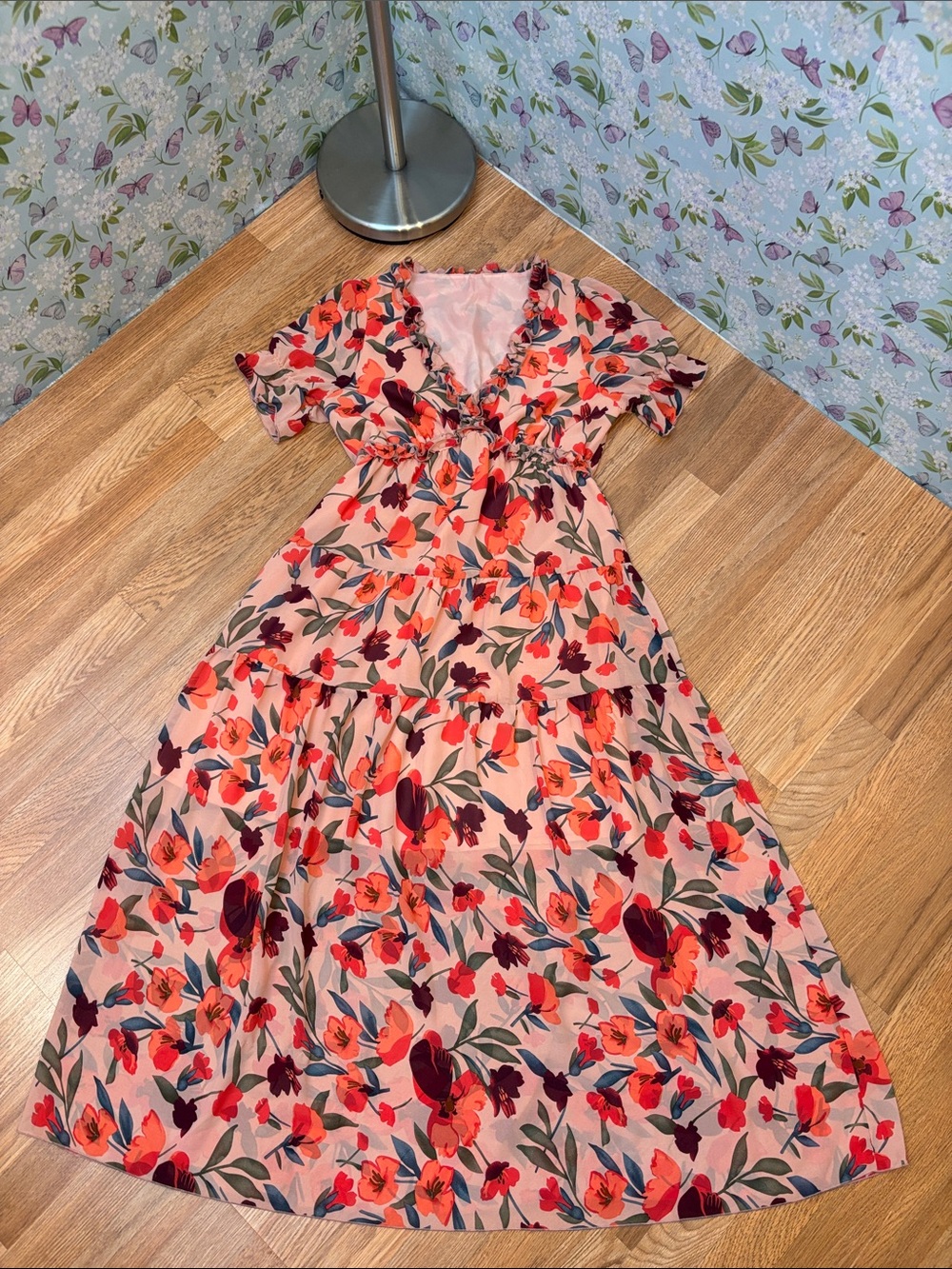 Elegant peach and coral pink burgundy floral ruffle maxi dress. Size M. - Picture 8 of 17